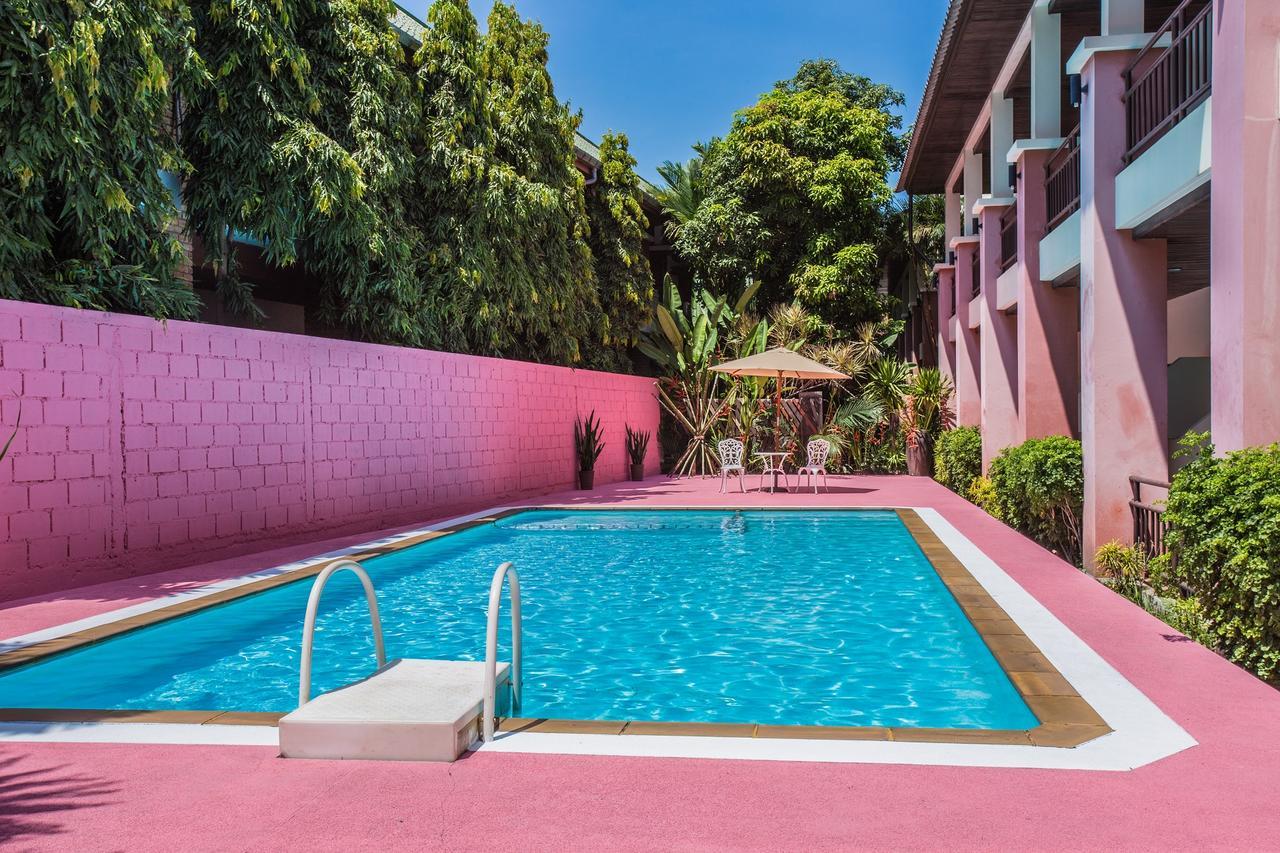 First Resort Albergo Patong Exterior foto