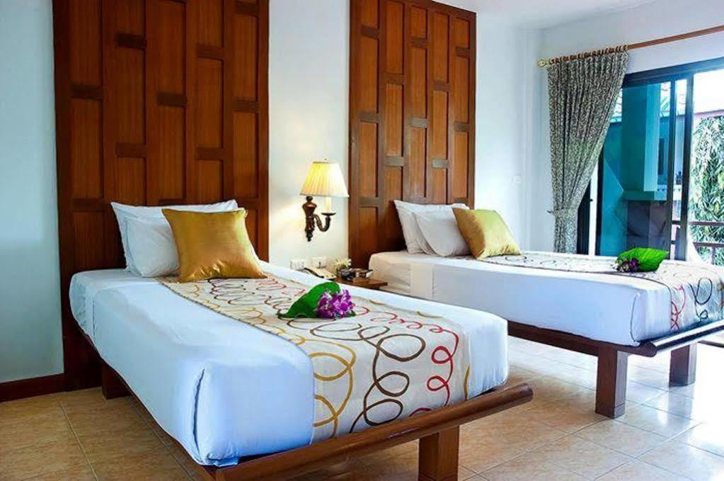 First Resort Albergo Patong Exterior foto
