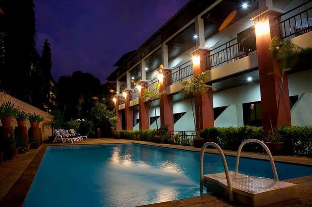 First Resort Albergo Patong Exterior foto